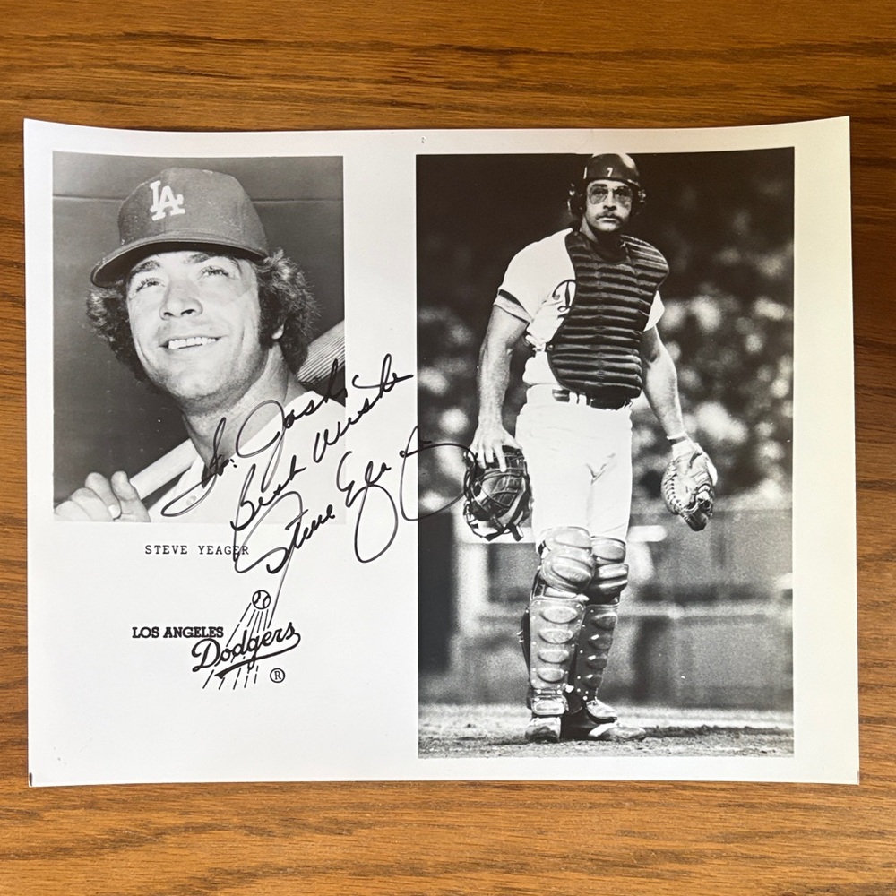 Los Angeles Dodgers STEVE YEAGER authentic Signed Photo